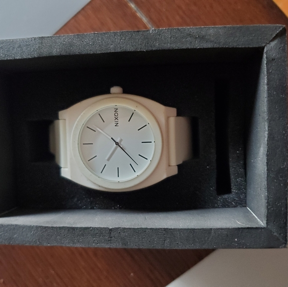 Nixon women’s watch main image 6